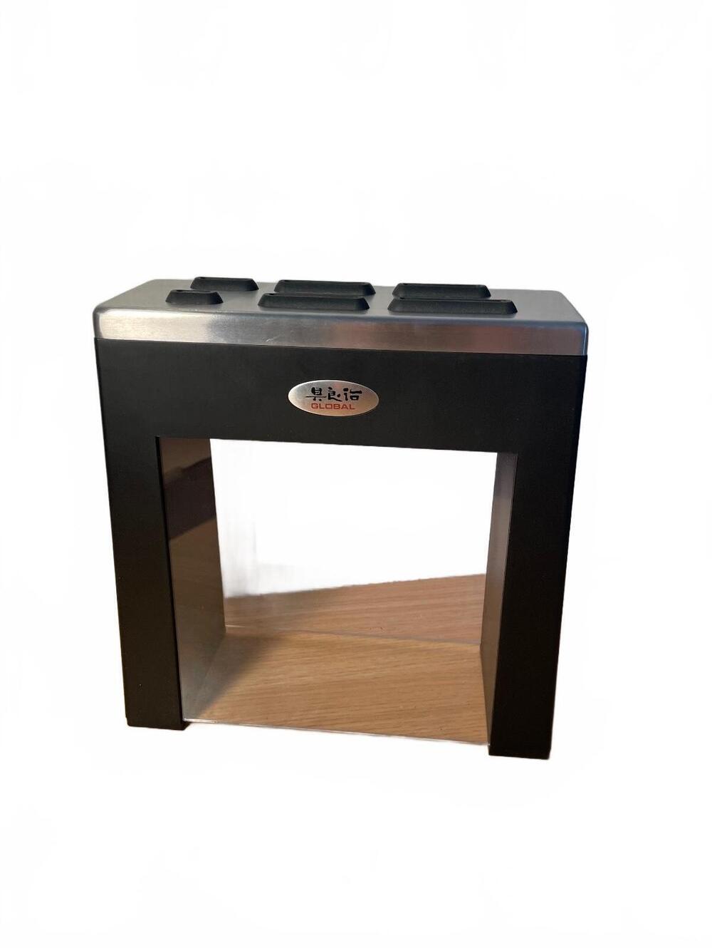 Global Chicago Cutlery black knife block